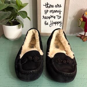 Black Suede Moccasin Slippers with Fur Lining SZ 11 wos box 143